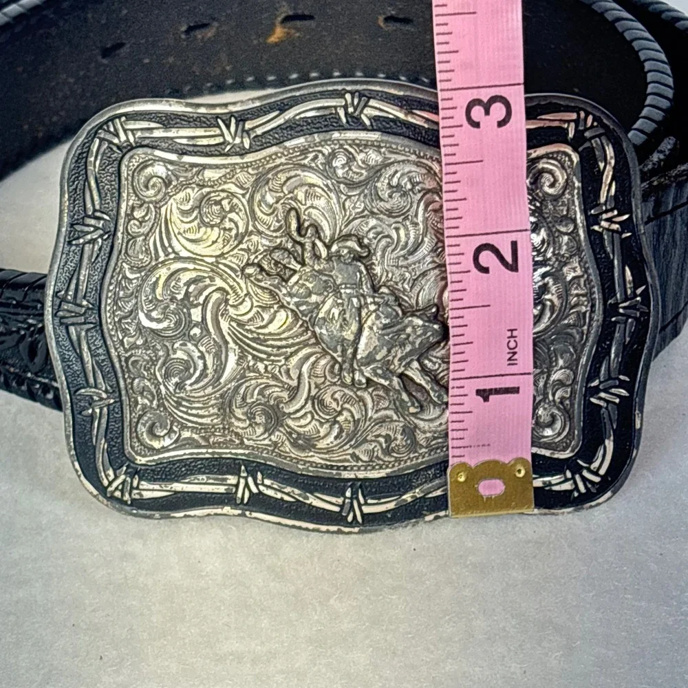Crumrine Belt Buckle Silver Metal Hand Tooled Western Cowboy Buckle Men